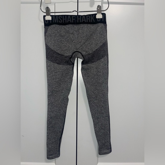 Gymshark Seamless Leggings Grey/Black | Small - Picture 3 of 3